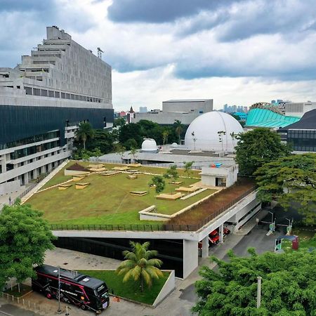 Ashley Tanah Abang Hotel Jakarta Exterior photo