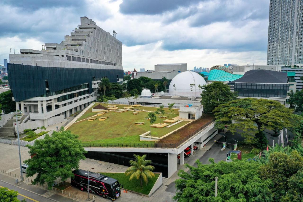 Ashley Tanah Abang Hotel Jakarta Exterior photo